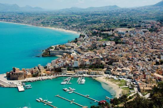 Case Vacanze Nonna Nick Кастелламмаре-дель-Голфо Экстерьер фото